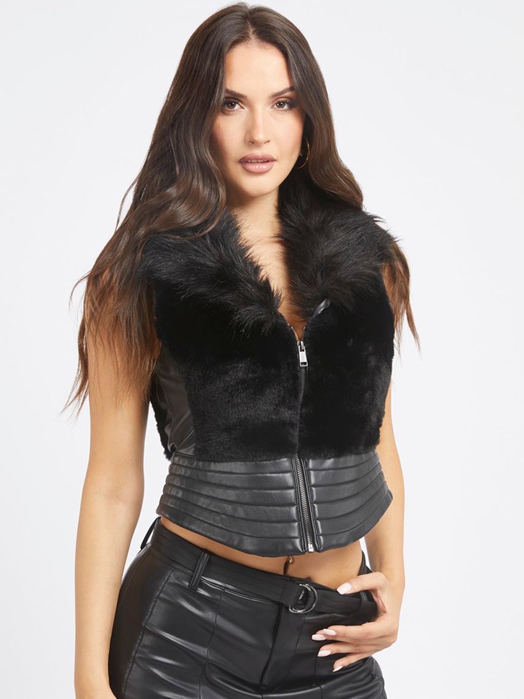 

GUESS Women Solid Crop Tailored Jacket, Black