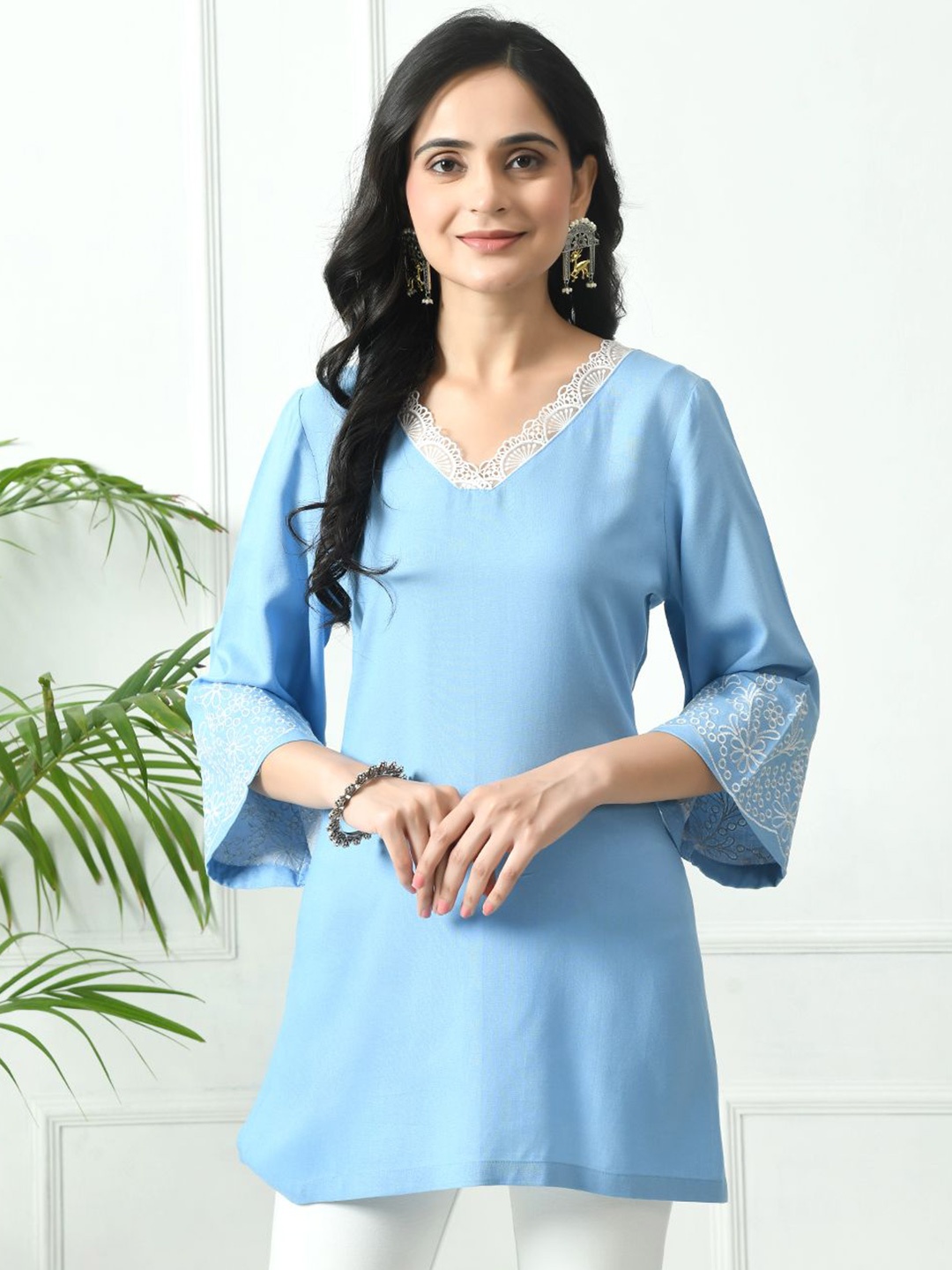 

MEESAN Solid Embroidered V-Neck Kurti, Blue