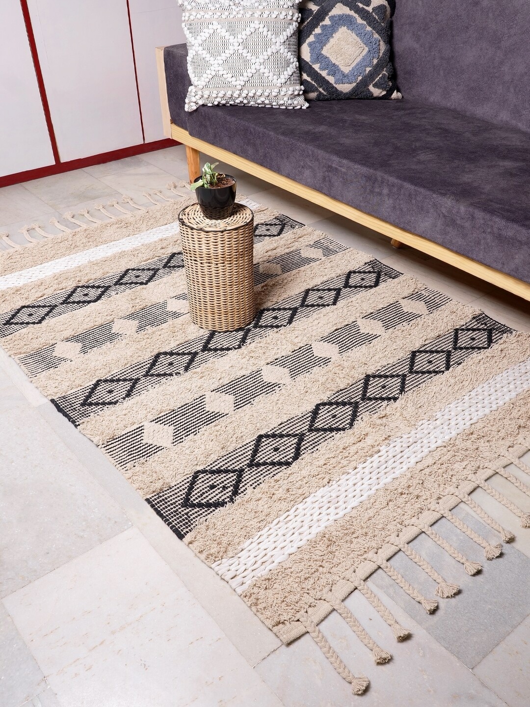 

Decazone Grey & Grey Geometric Cotton Carpet