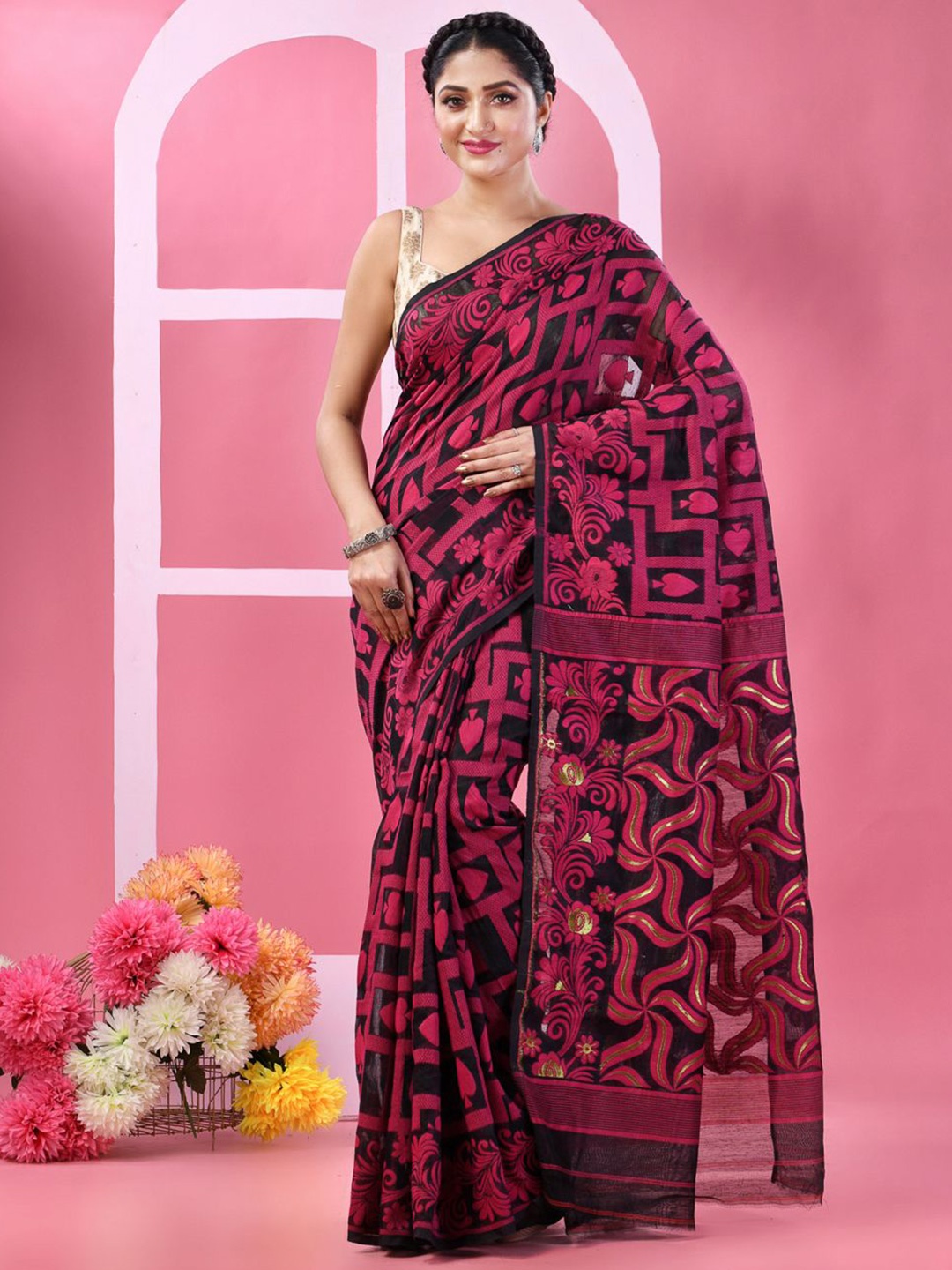 

TANTLOOM Woven Design Jamdani Saree, Black