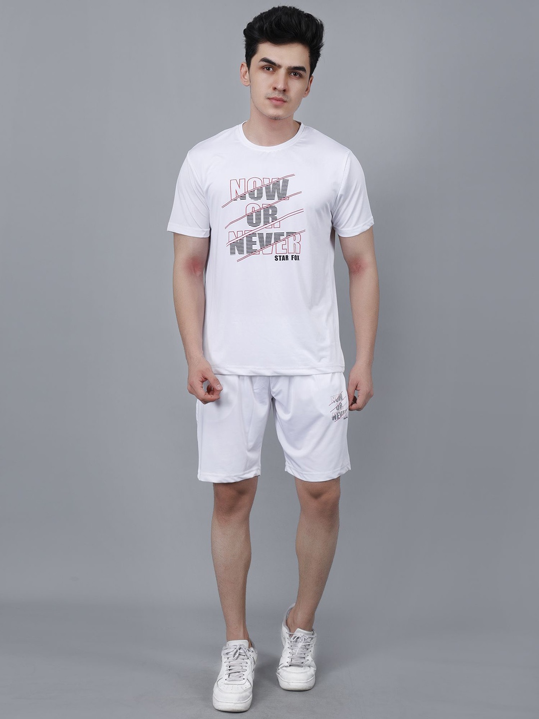 

STARFOX Printed Round Neck T-shirt With Shorts, White