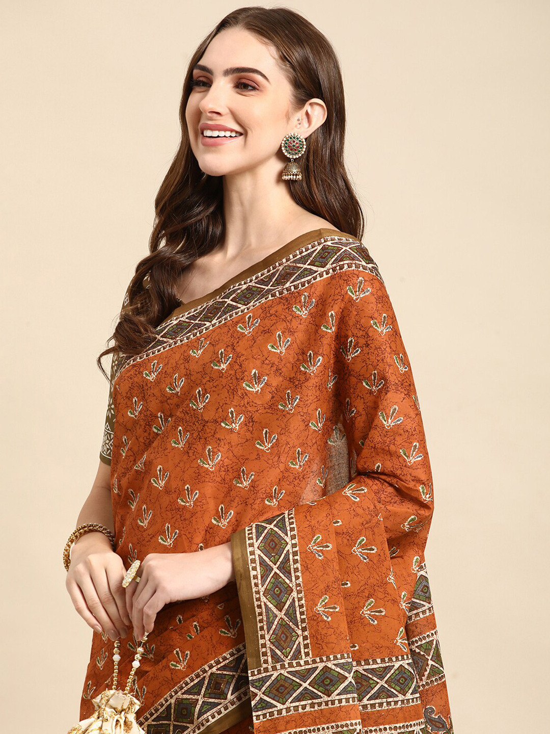 

RATAN Floral Pure Cotton Saree, Rust