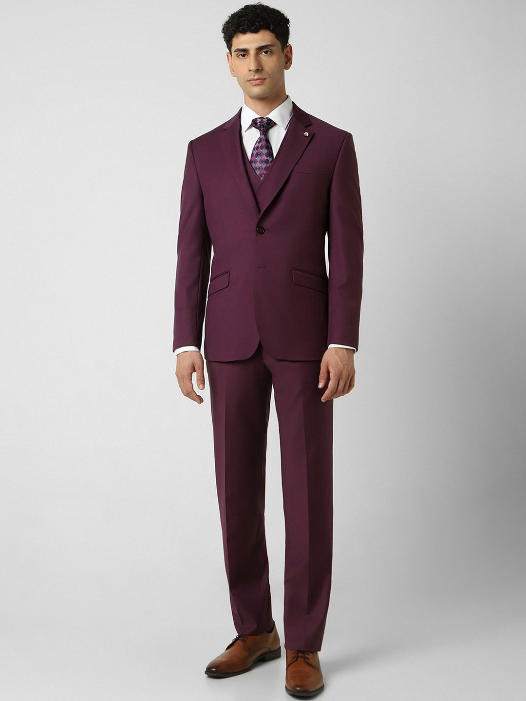 

Van Heusen Men Solid Single-Breasted 3 Piece Formal Suit, Purple