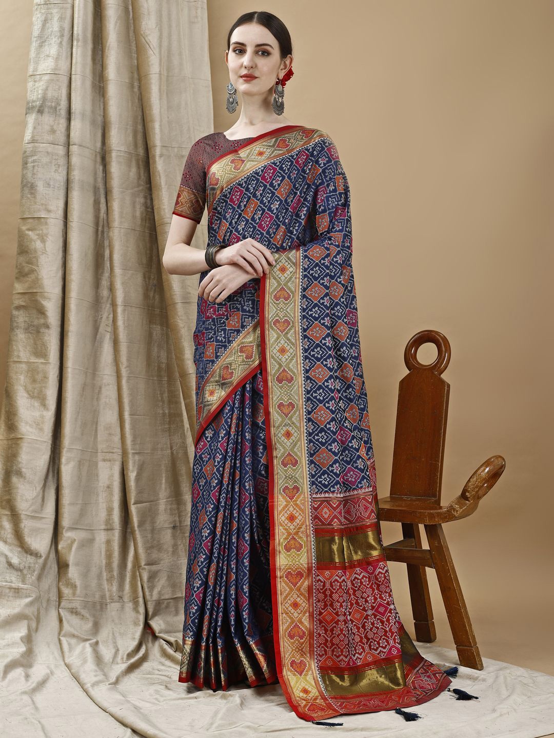 

JUST FASHION Zari Ethnic Motifs Patola Saree, Navy blue