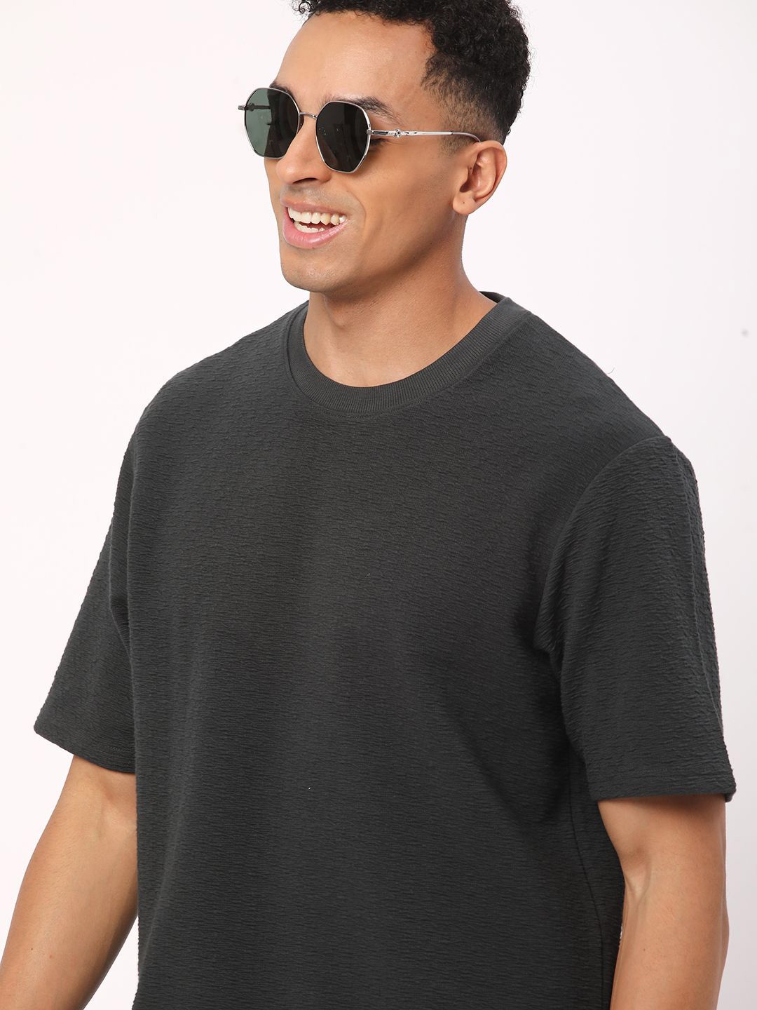 

R&B Men Solid Round Neck Cotton T-shirt, Grey