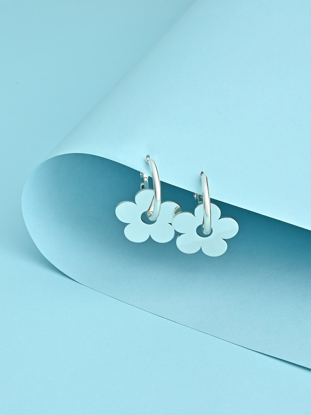 

Lilly & sparkle Silver-Plated Floral Studs Earrings