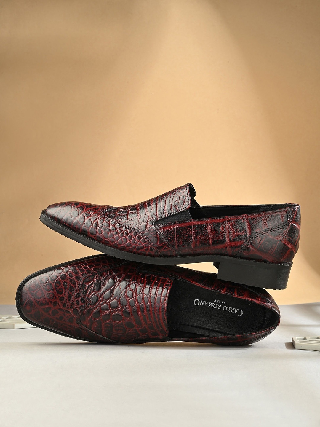 

CARLO ROMANO Men Textured Round Toe Leather Formal Loafers, Burgundy