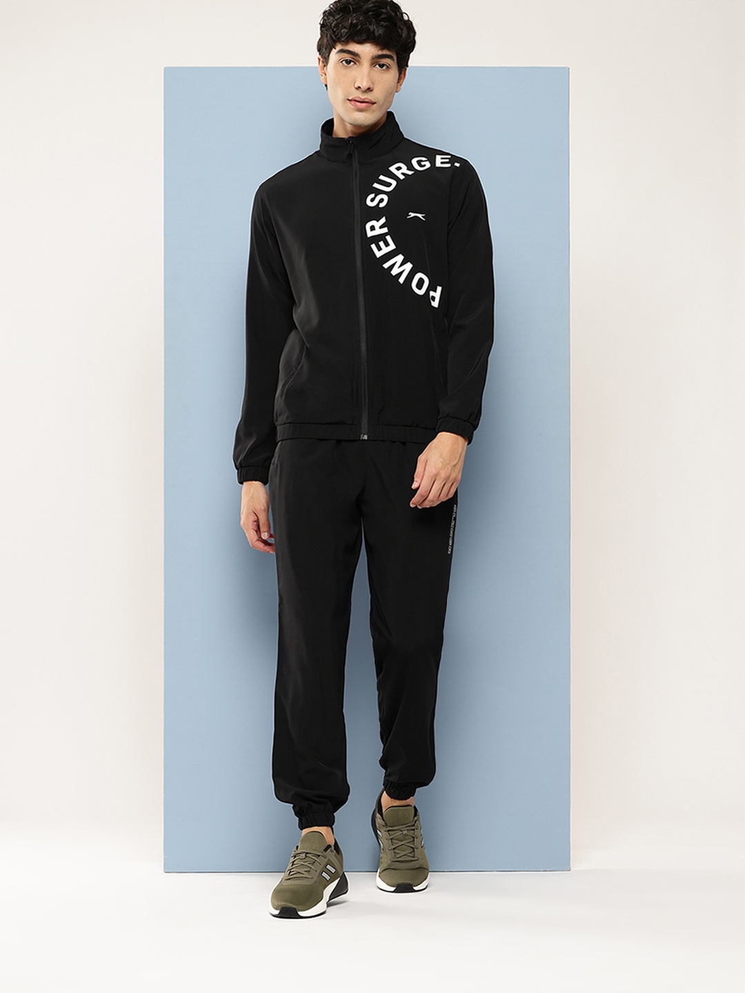 

Slazenger Men Ultra-Dry Running Tracksuit, Black