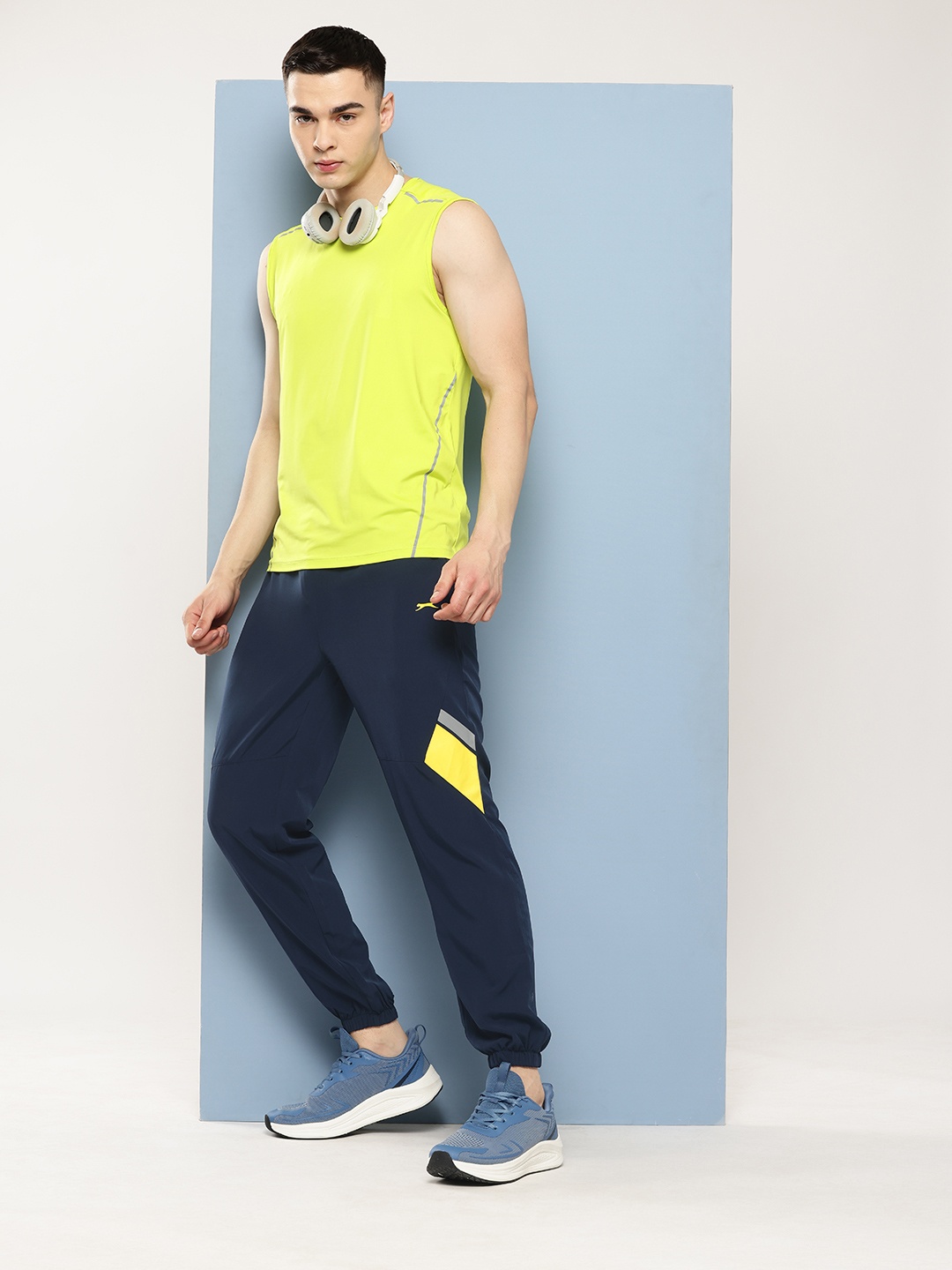 

Slazenger Men Ultra-Dry Regular-Fit Sports Joggers, Navy blue