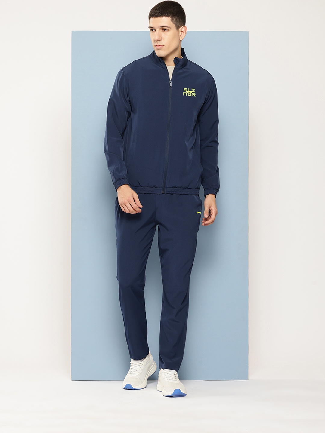 

Slazenger Men Solid Running Tracksuit With Ultra-Dry Technology, Navy blue