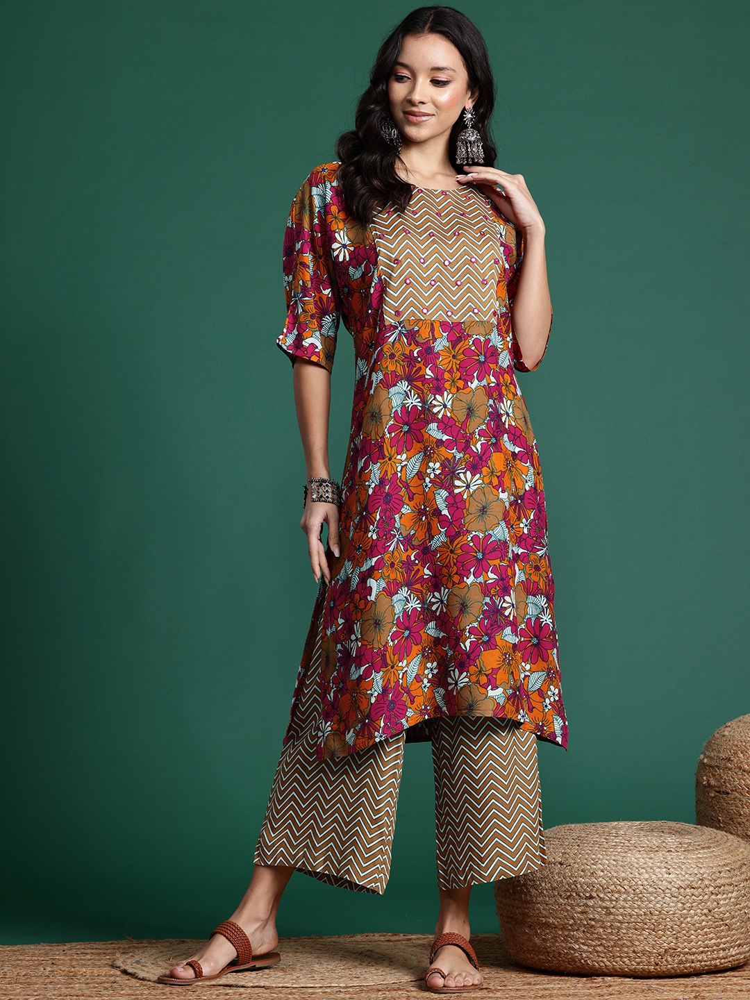 

Sangria Floral Printed Mirror Work Kurta with Palazzos, Pink