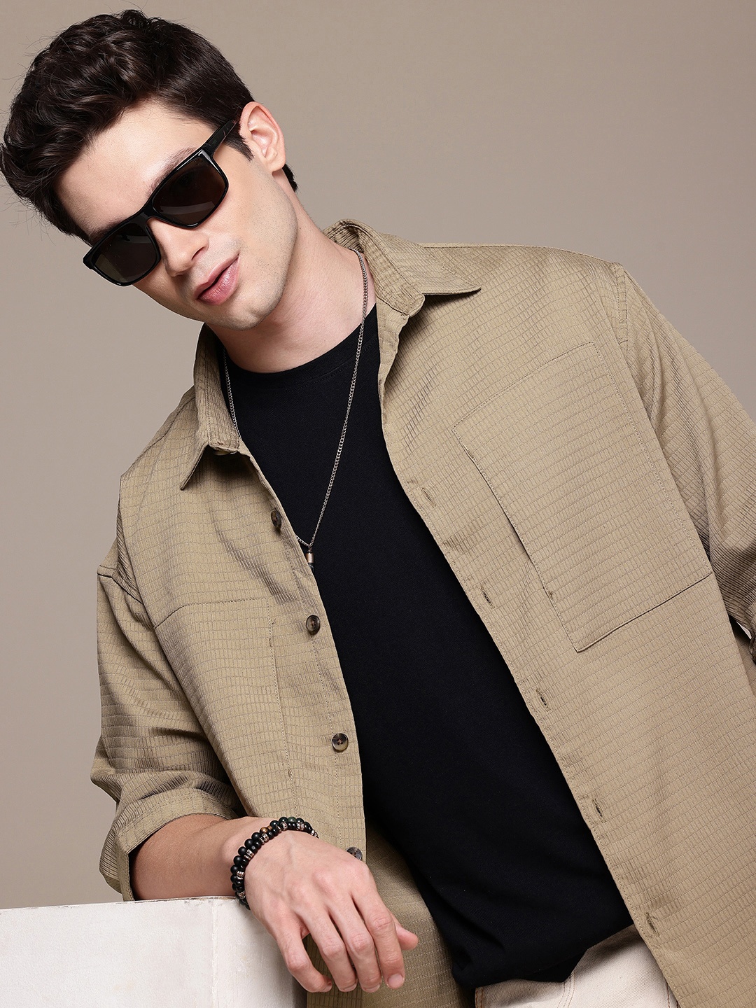 

WROGN Self Striped Oversized Casual Shirt, Olive