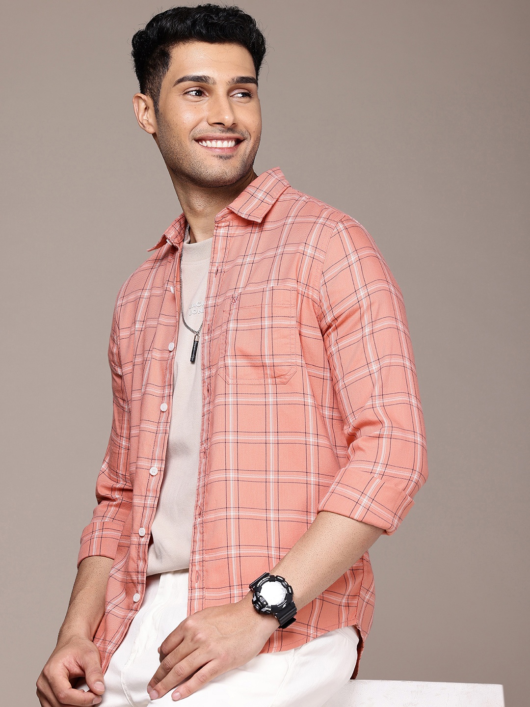 

WROGN Tartan Checked Cutaway Collar Pure Cotton Casual Shirt, Peach