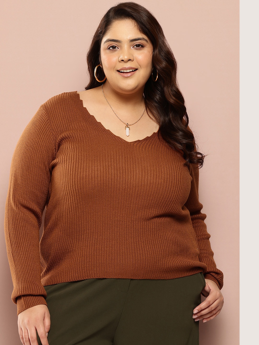 

Sztori Plus Size Ribbed Acrylic Pullover, Brown