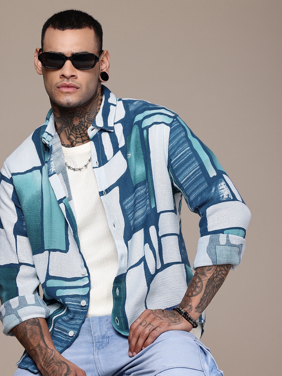 

WROGN Pure Cotton Abstract Printed Comfort Fit Knitted Casual Shirt, White