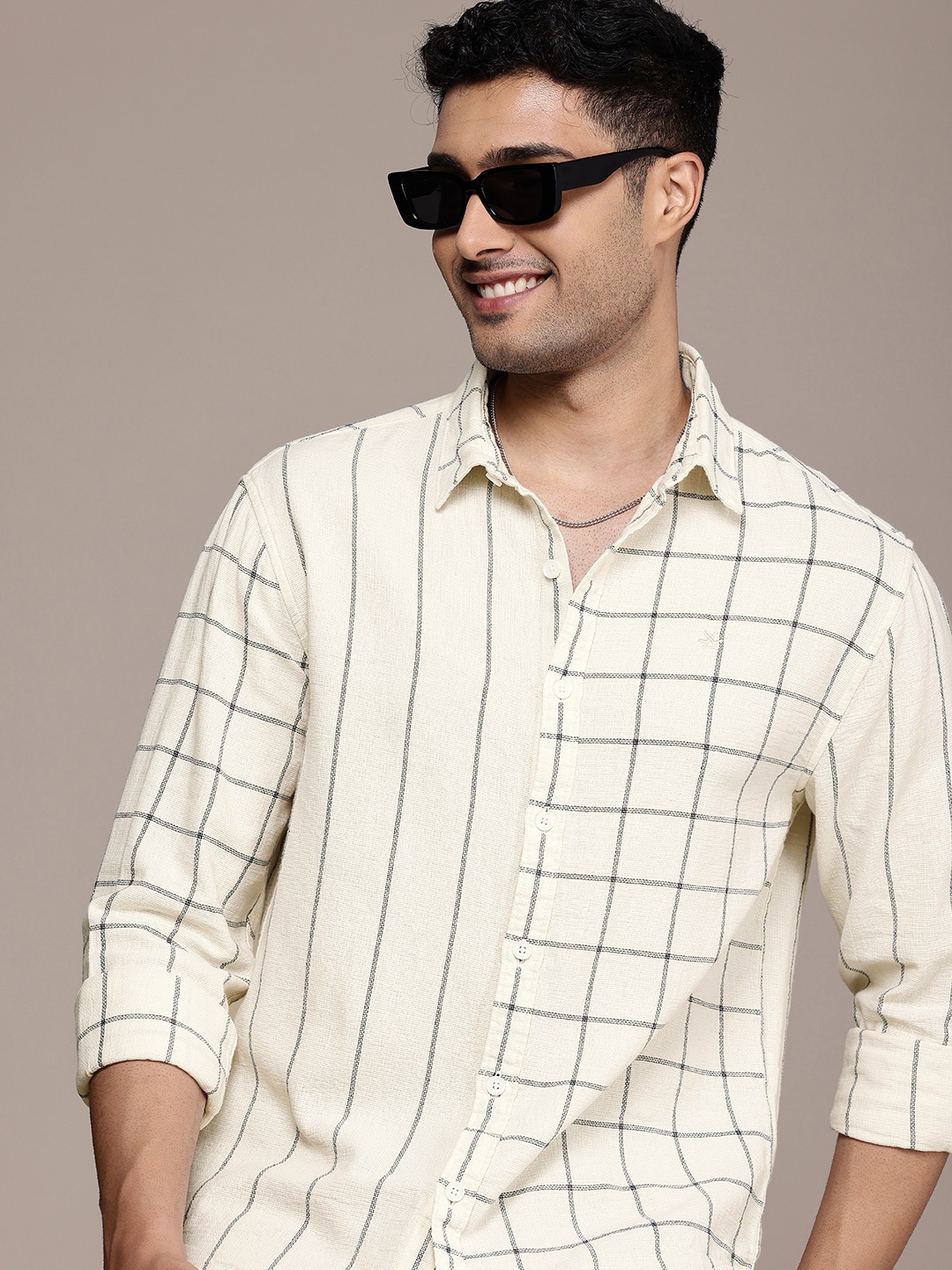 

WROGN Comfort Opaque Striped and Checked Pure Cotton Casual Shirt, Off white
