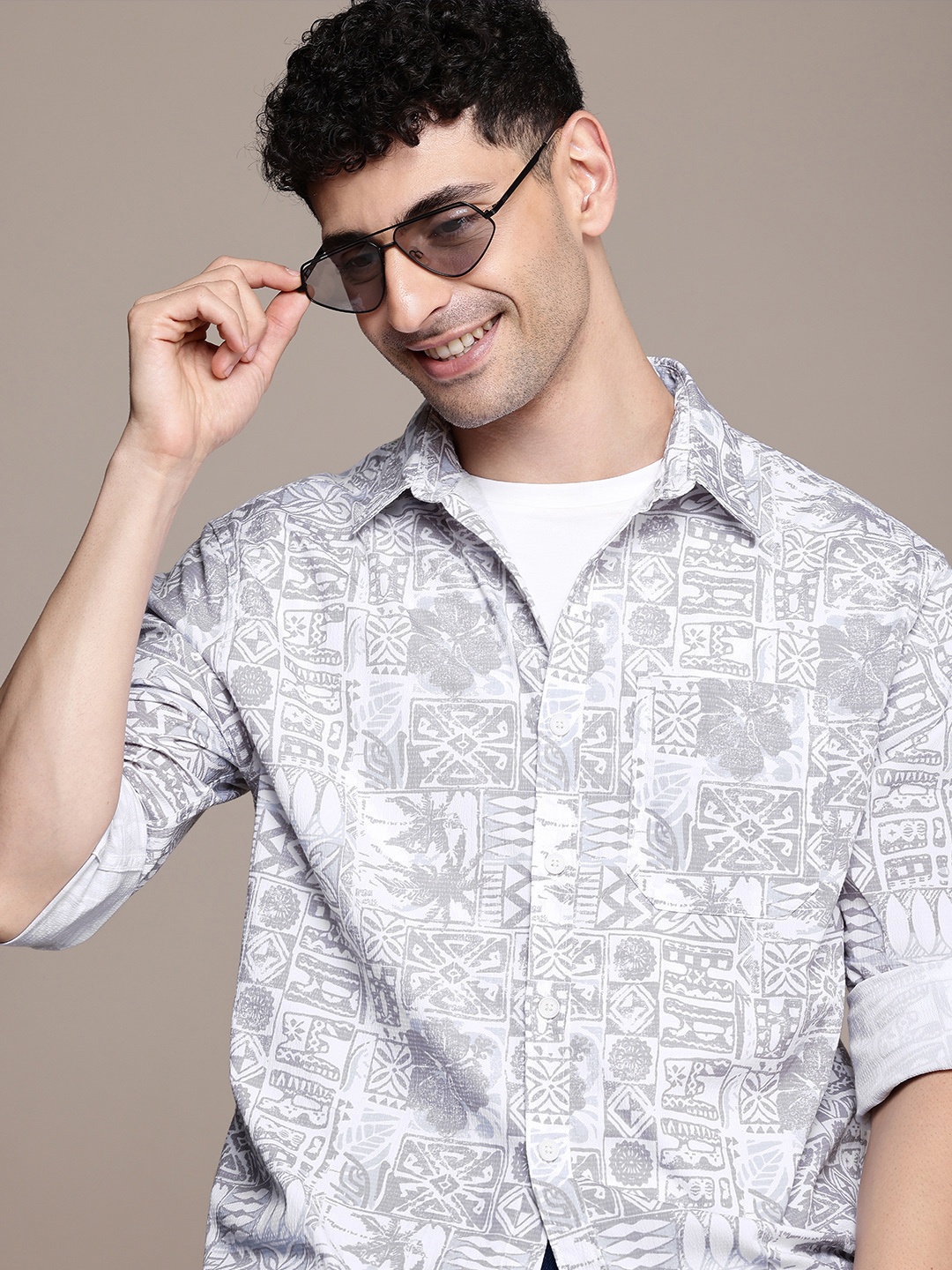 

WROGN Comfort Fit Geometric Printed Casual Shirt, White