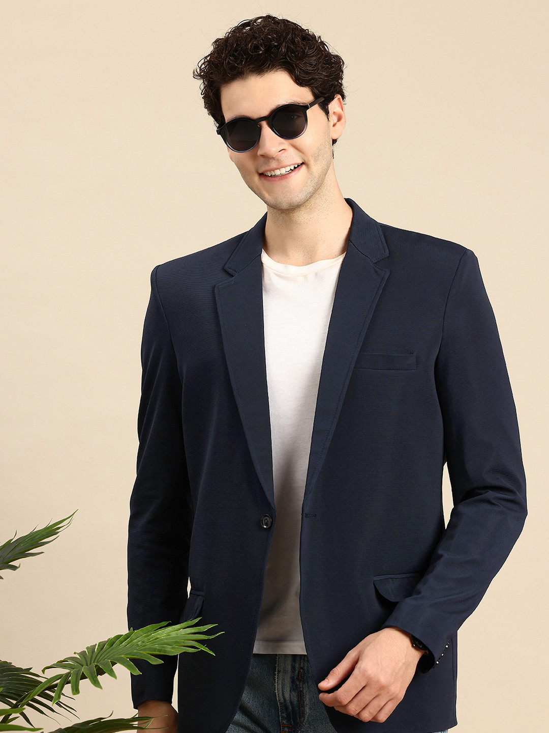 

Mast & Harbour Self Design Textured Single-Breasted Casual Blazer, Navy blue
