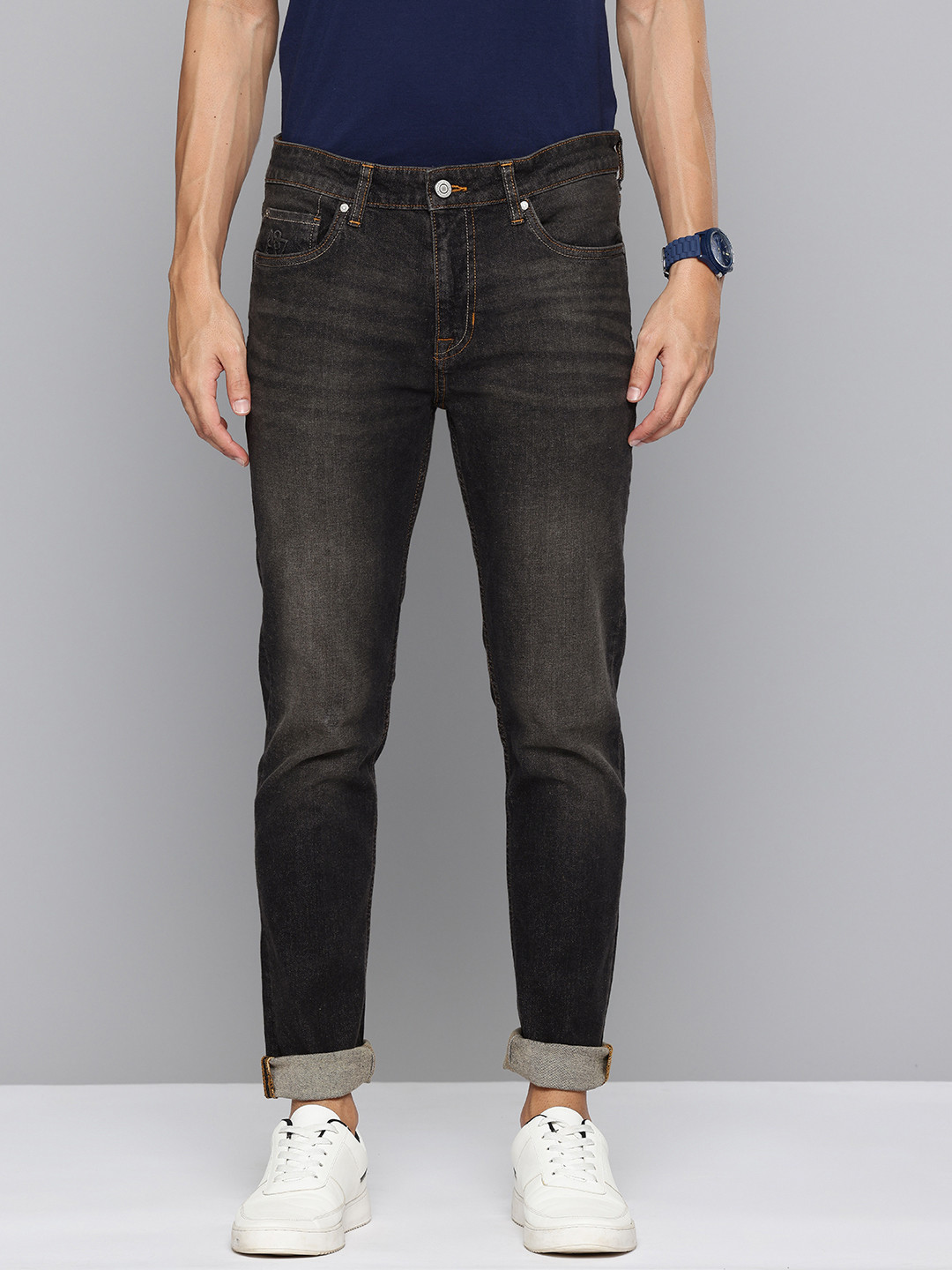 

Aeropostale Men Tapered Fit Jeans, Black