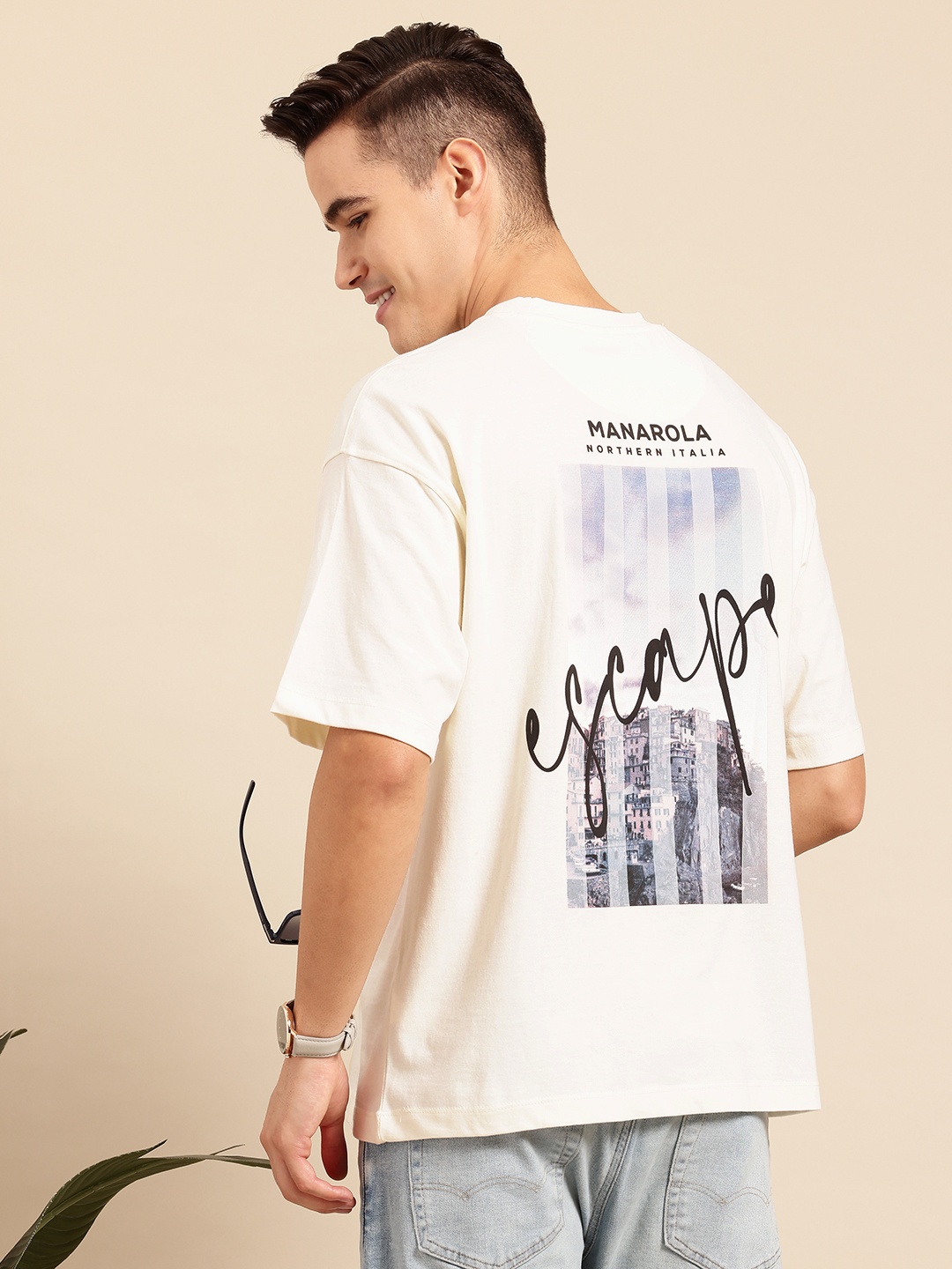 

Mast & Harbour Graphic Printed Back Drop-Shoulder Sleeves T-shirt, White