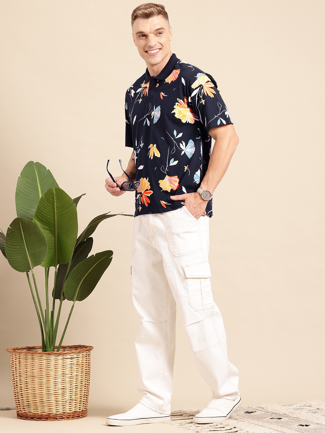 

Mast & Harbour Floral Printed Drop-Shoulder Sleeves T-Shirt, Navy blue