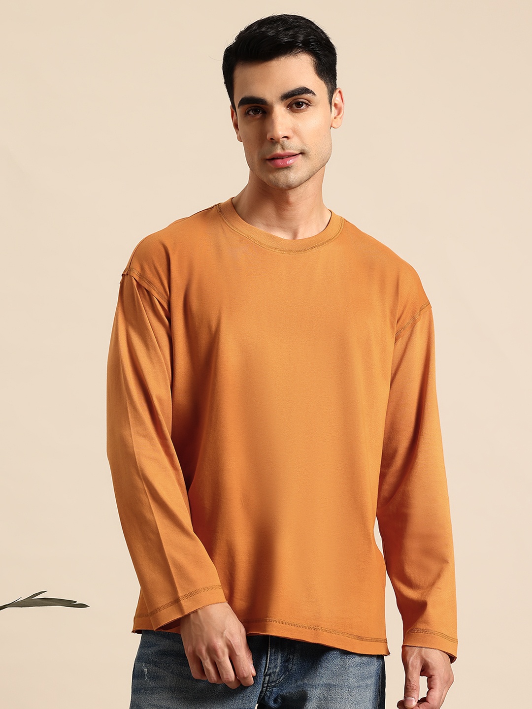 

Mast & Harbour Round Neck T-shirt, Mustard