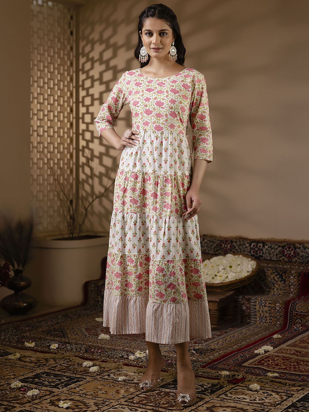 

KIMAYRA Floral Printed Boat Neck Cotton Tiered Anarkali Kurta, White