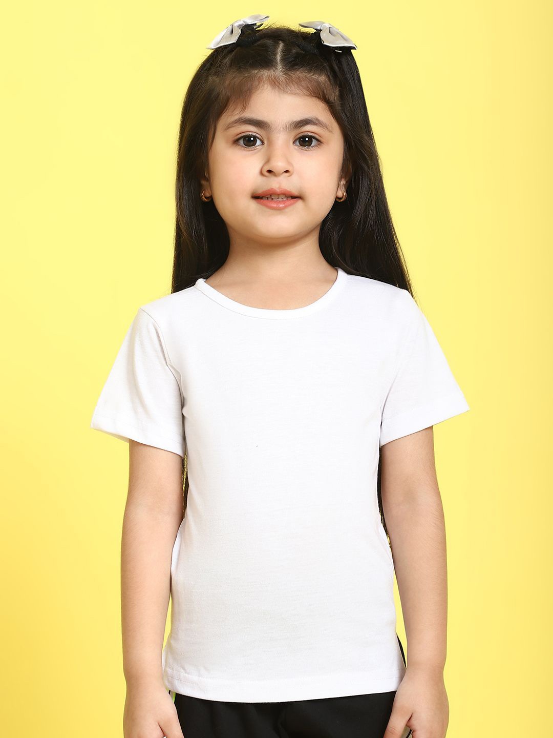 

MINI & MING Girls Solid Round Neck Pure Cotton T-shirt, White