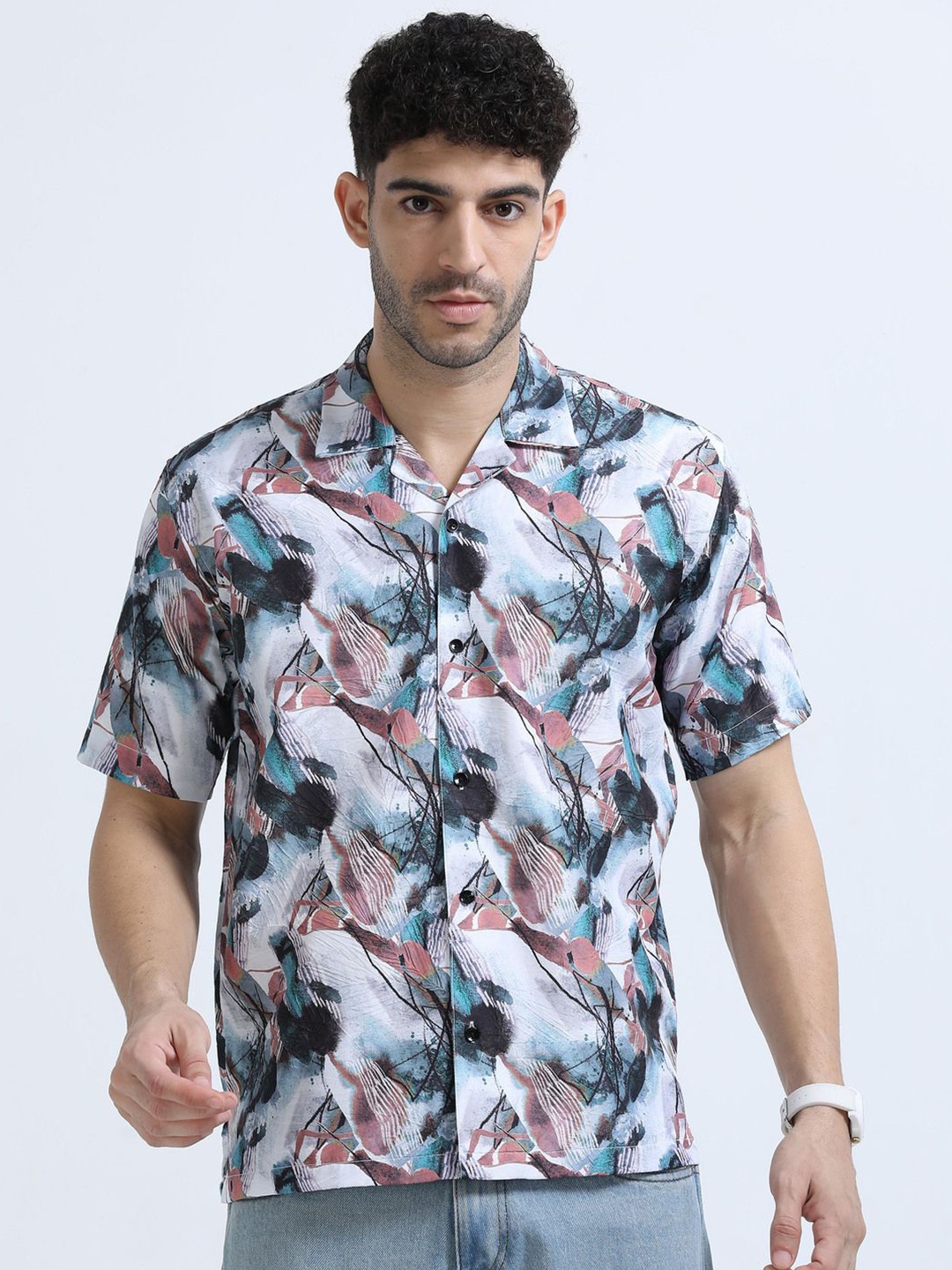 

Dogi Verg Men Abstract Printed Cuban Collar Relaxed Casual Shirt, Brown