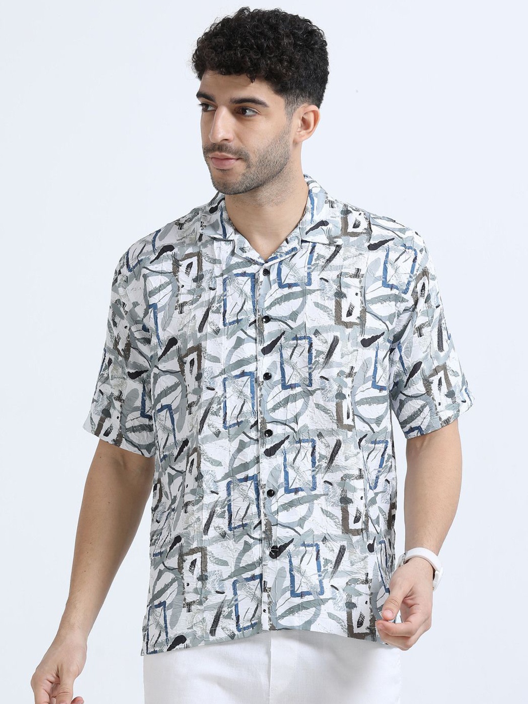 

Dogi Verg Men Abstract Printed Cuban Collar Relaxed Casual Shirt, White