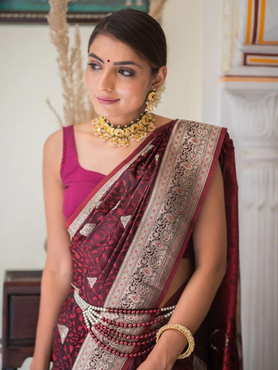 

REALLTREND Woven Design Pure Silk Kanjeevaram Saree, Maroon