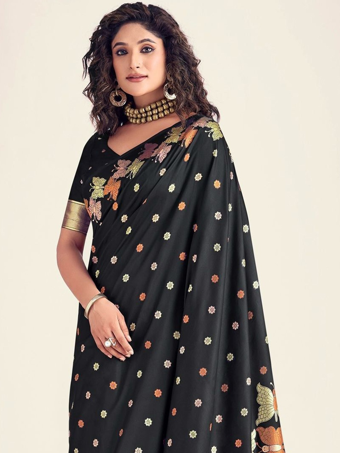 

REALLTREND Ethnic Motifs Zari Art Silk Kanjeevaram Saree, Black