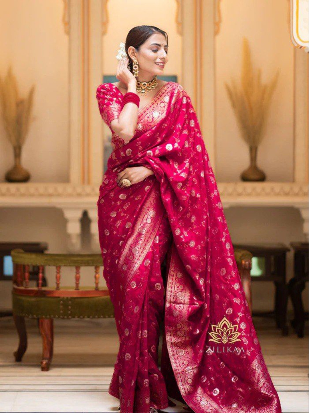 

REALLTREND Woven Design Zari Art Silk Kanjeevaram Saree, Pink
