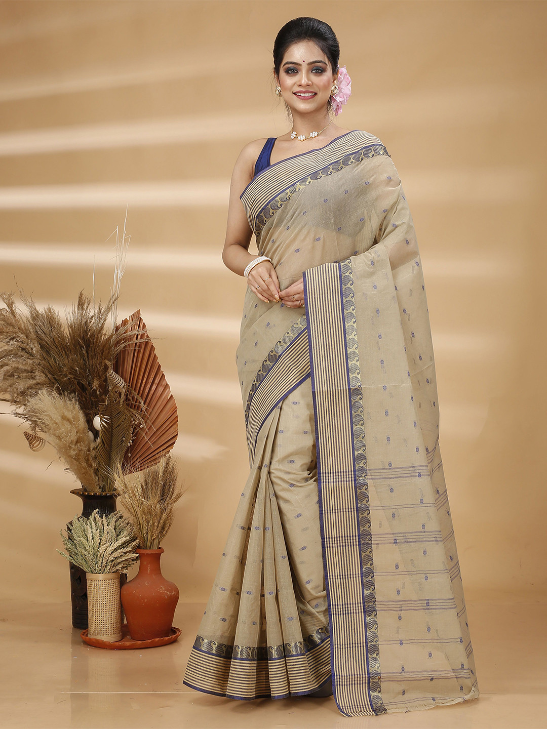 

Ruuprekha Woven Design Pure Cotton Taant Saree, Blue