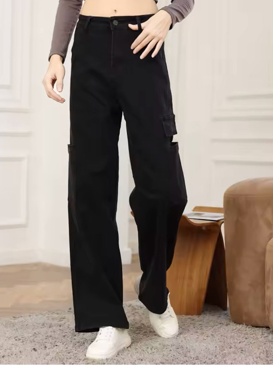 

LULU & SKY Women Slash Knee Jeans, Black