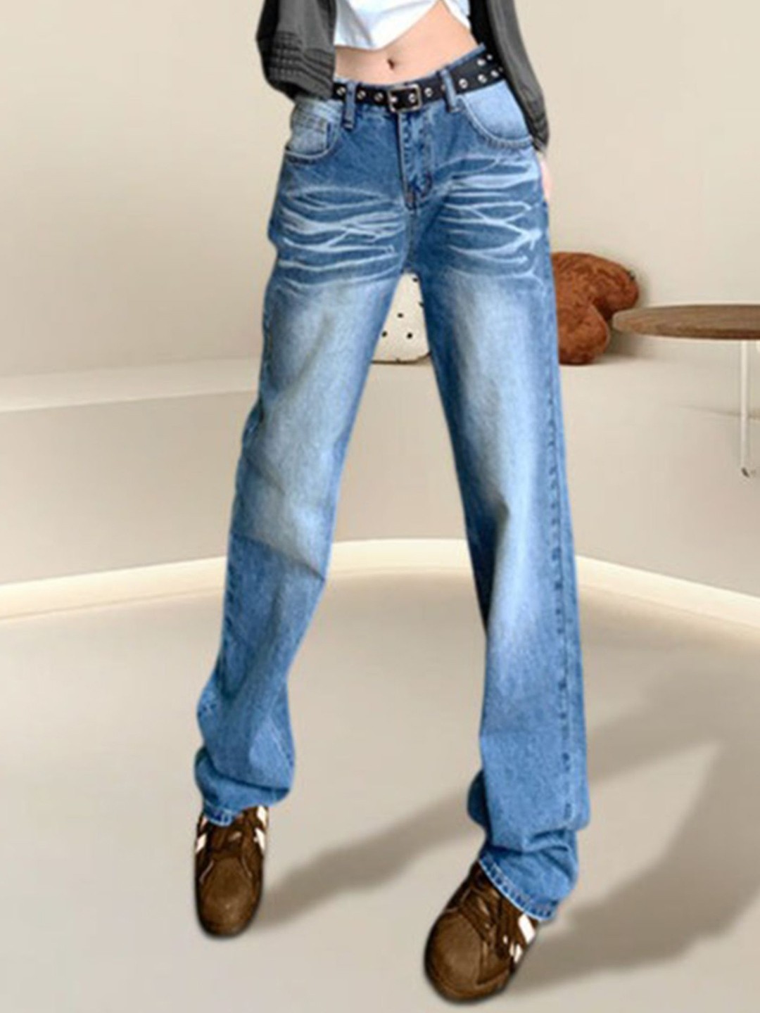

LULU & SKY Women Straight Fit Low-Rise Mildly Distressed Heavy Fade Jeans, Blue