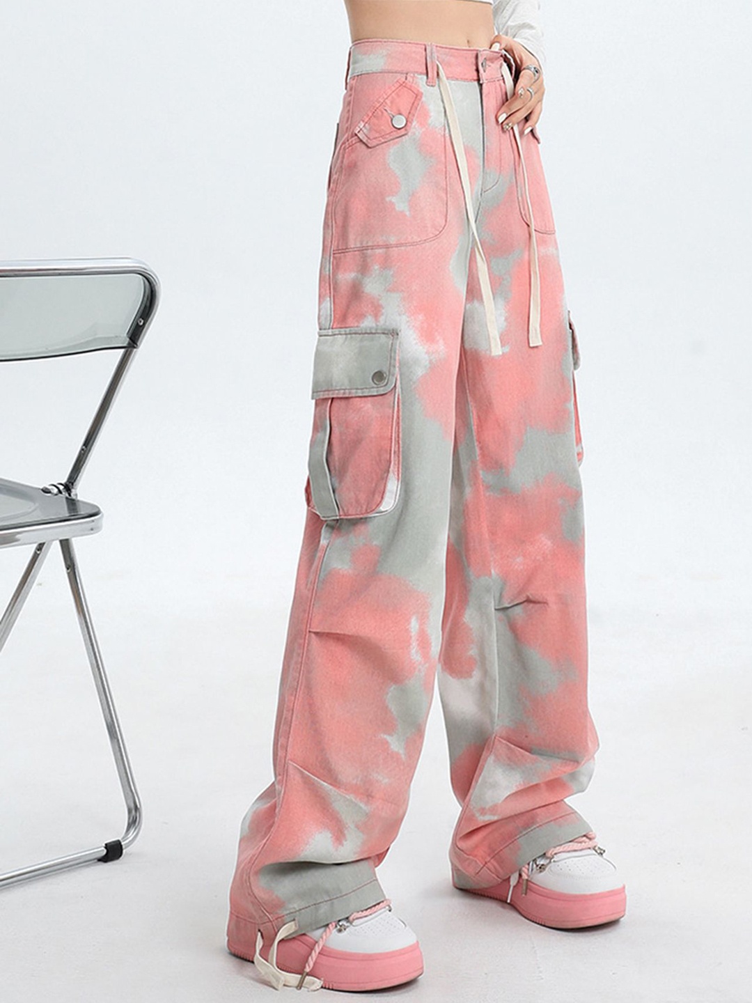 

LULU & SKY Women Printed Straight Fit High-Rise Trousers, Pink