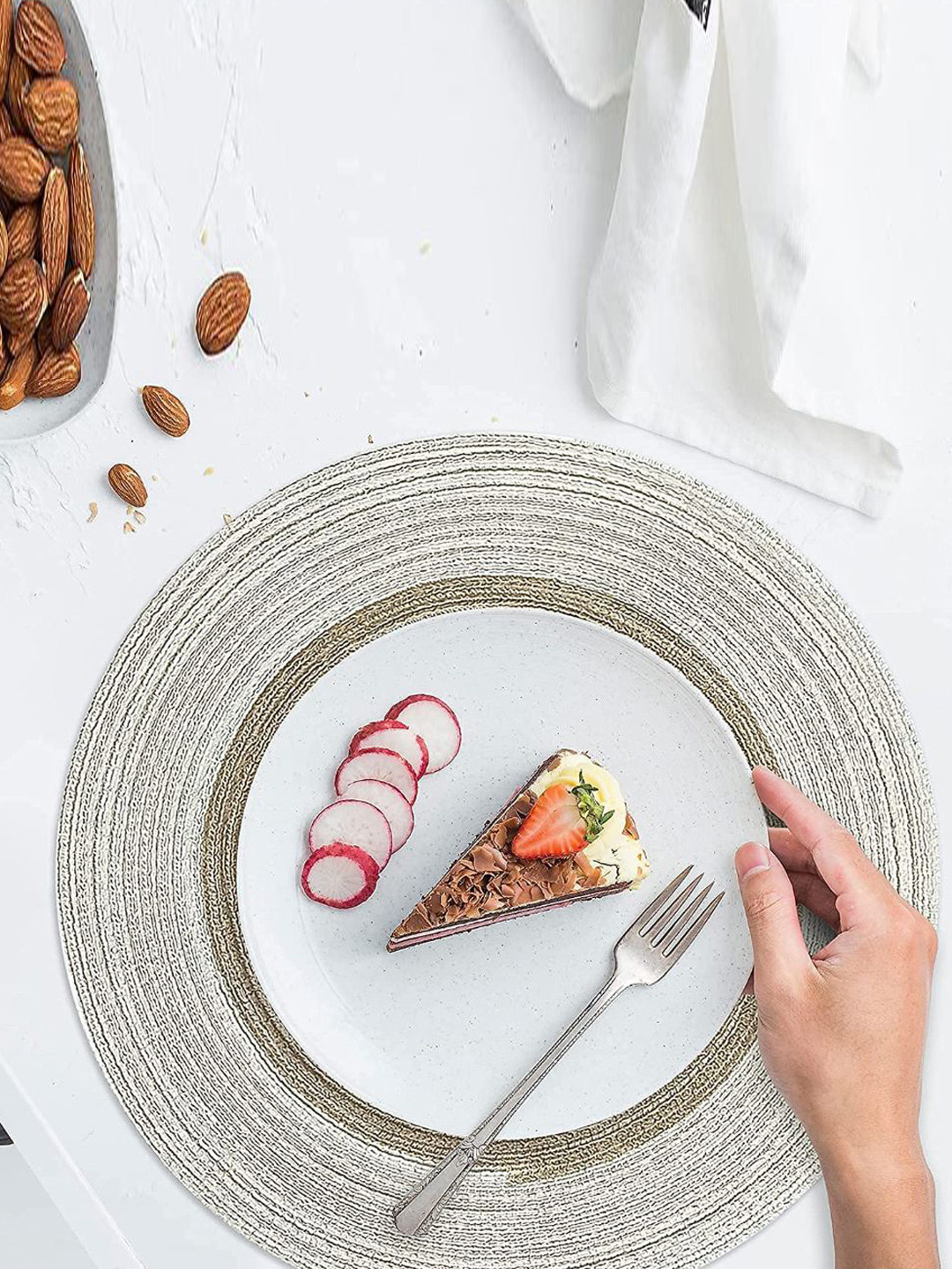 

P-Plus International 2-Pcs White & Cream Coloured Colourblock Cotton Trivet