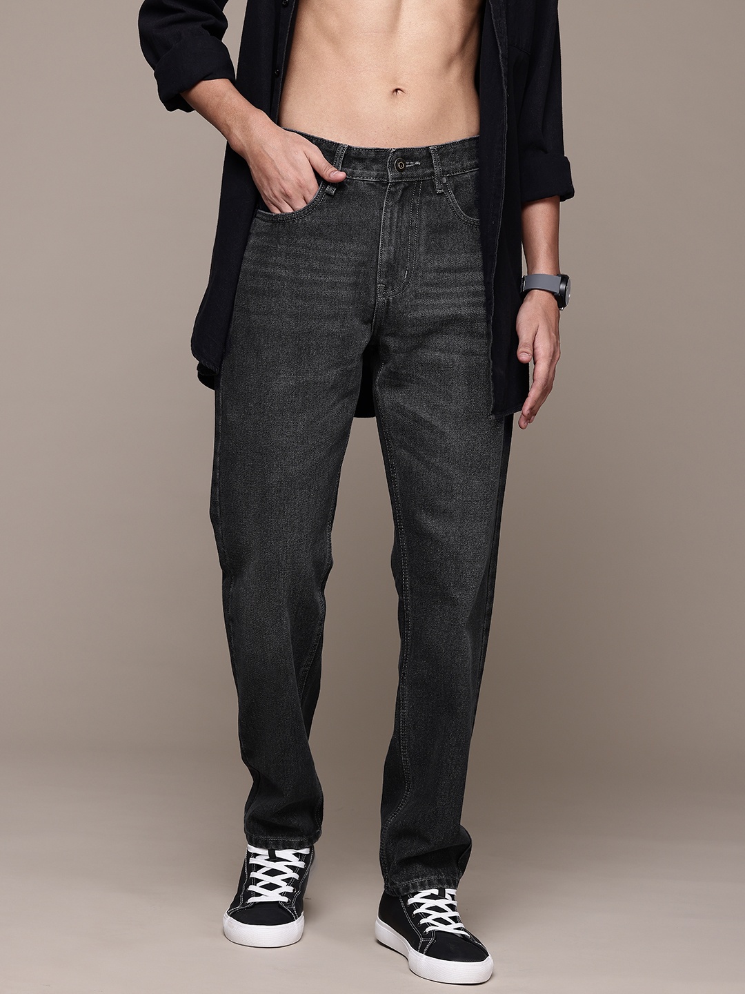 

Roadster Men Relaxed Fit Light Fade Jeans, Grey