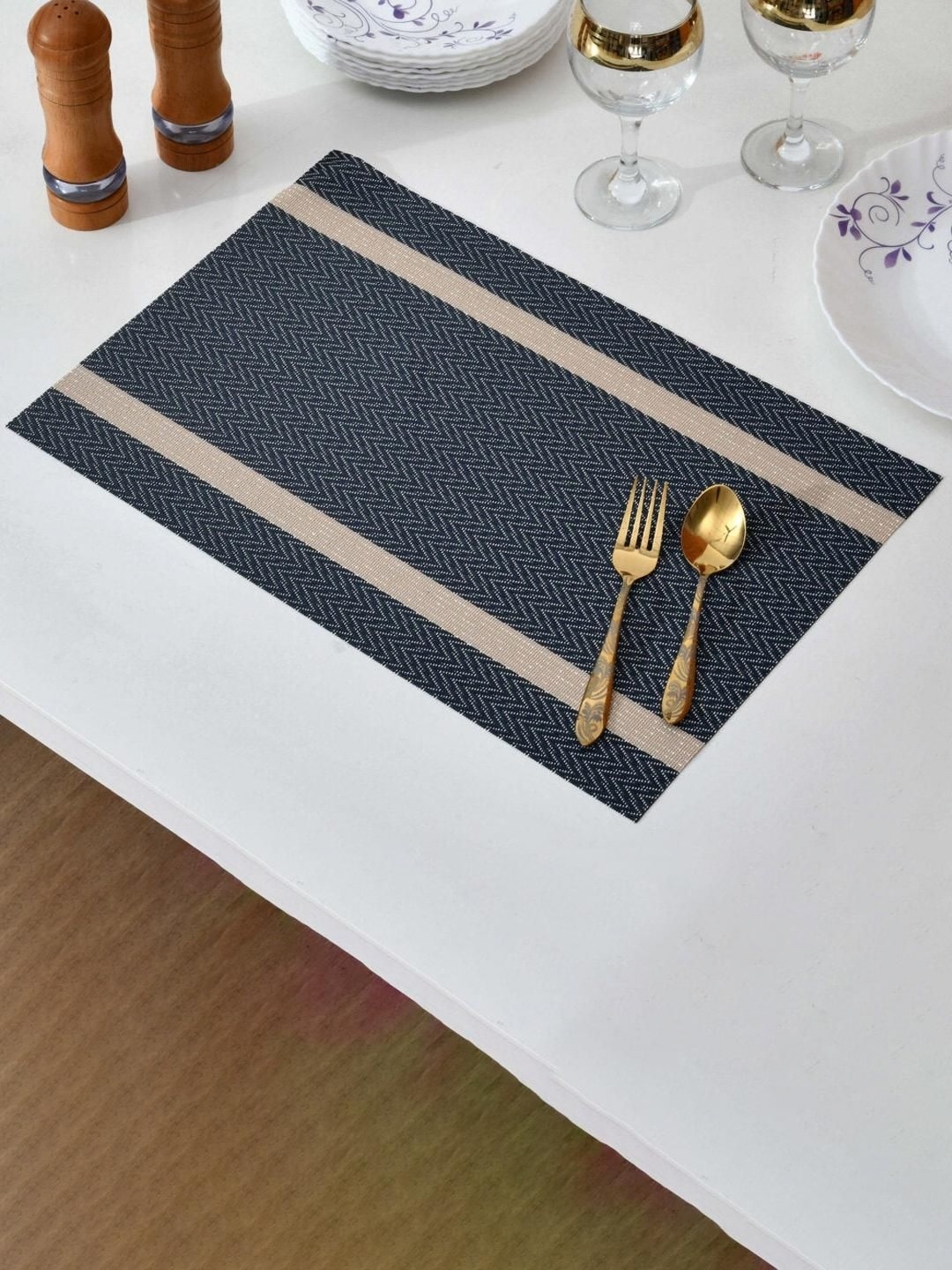 

Athome by Nilkamal Set of 6Pcs Black Rectangular Table Placemats