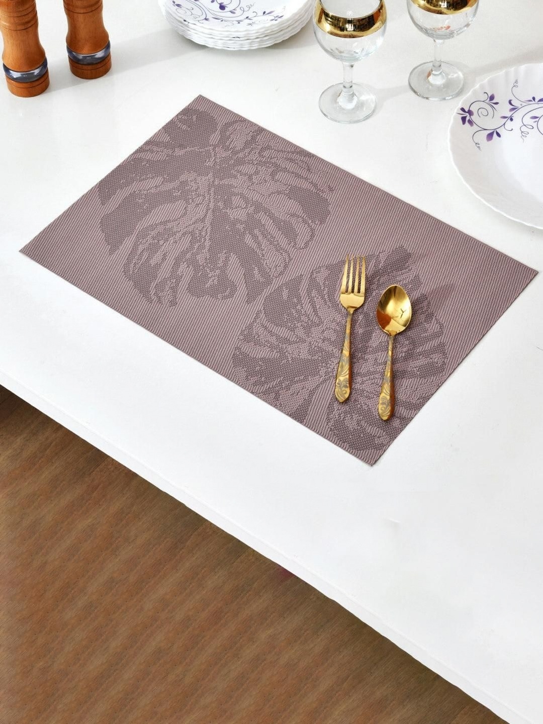 

Athome by Nilkamal 6-Pcs Brown Rectangular Table Placemats, Taupe
