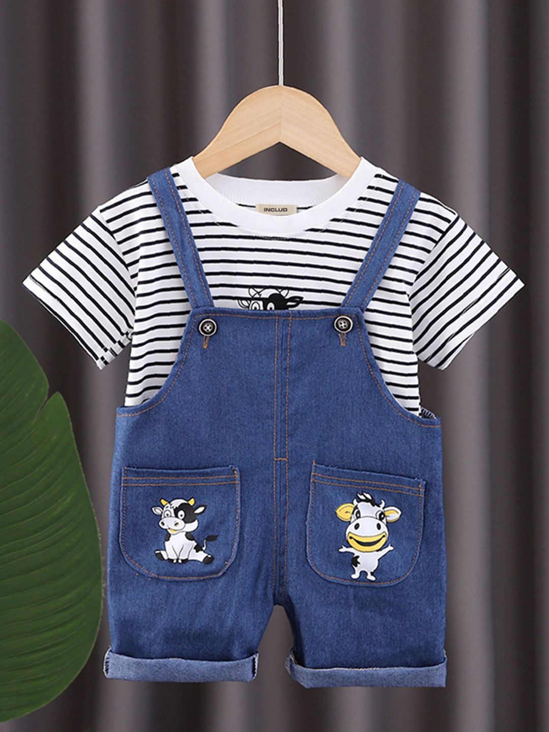 

INCLUD Boys Printed Dungaree With T-Shirt, Navy blue