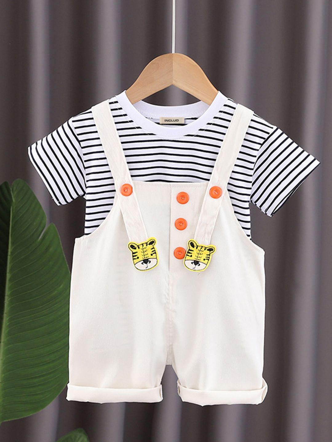 

INCLUD Infant Boys Printed Dungaree With Striped T-Shirt, White