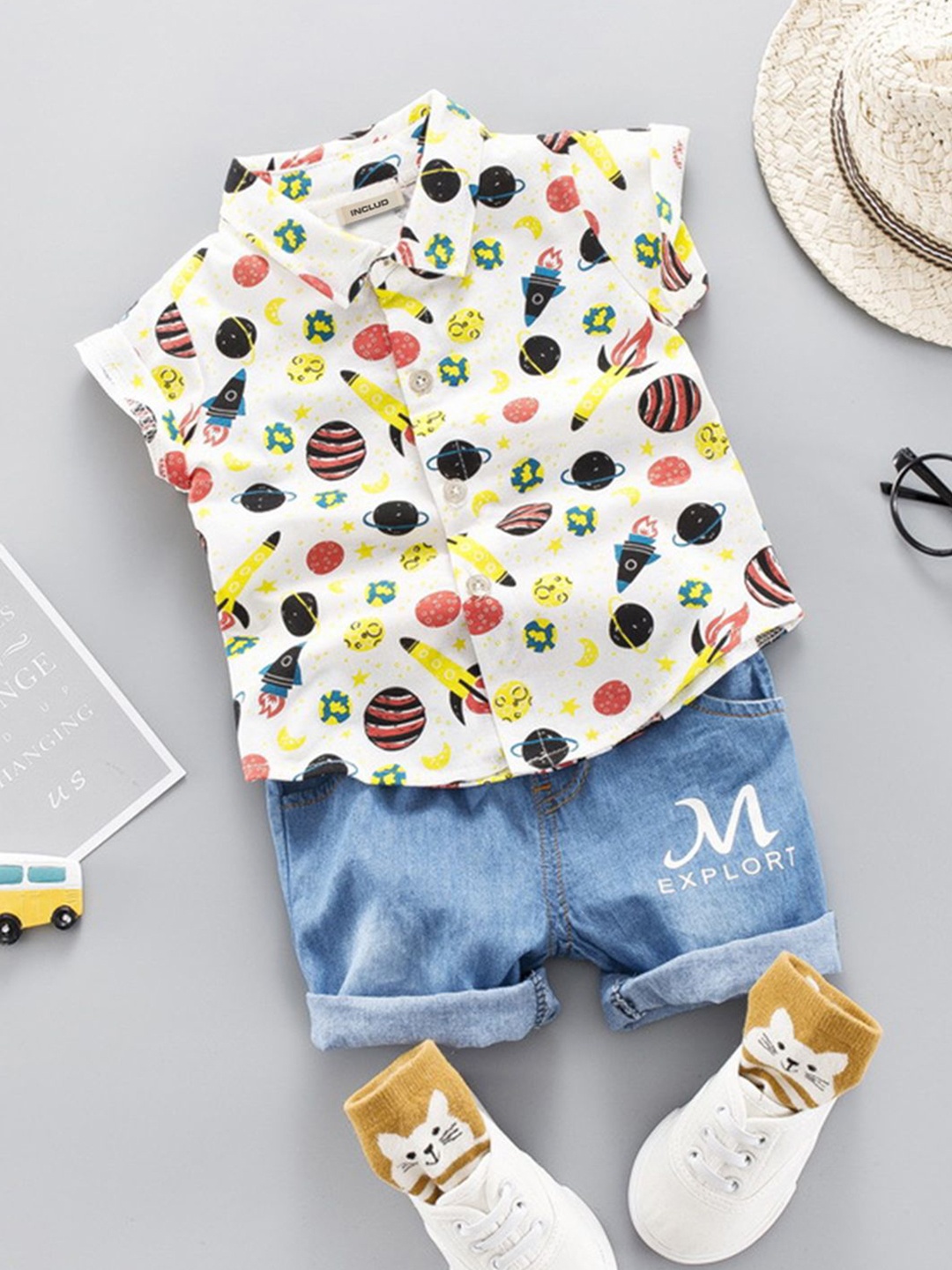 

INCLUD Boys Printed Shirt with Shorts, White