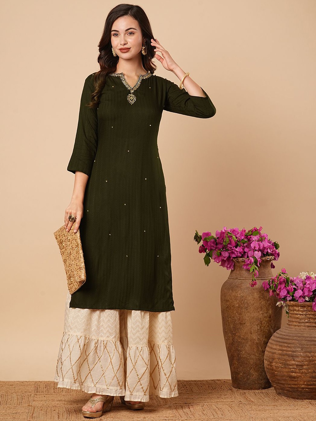 

FASHOR Women Keyhole Neck Flared Sleeves Kurta, Olive