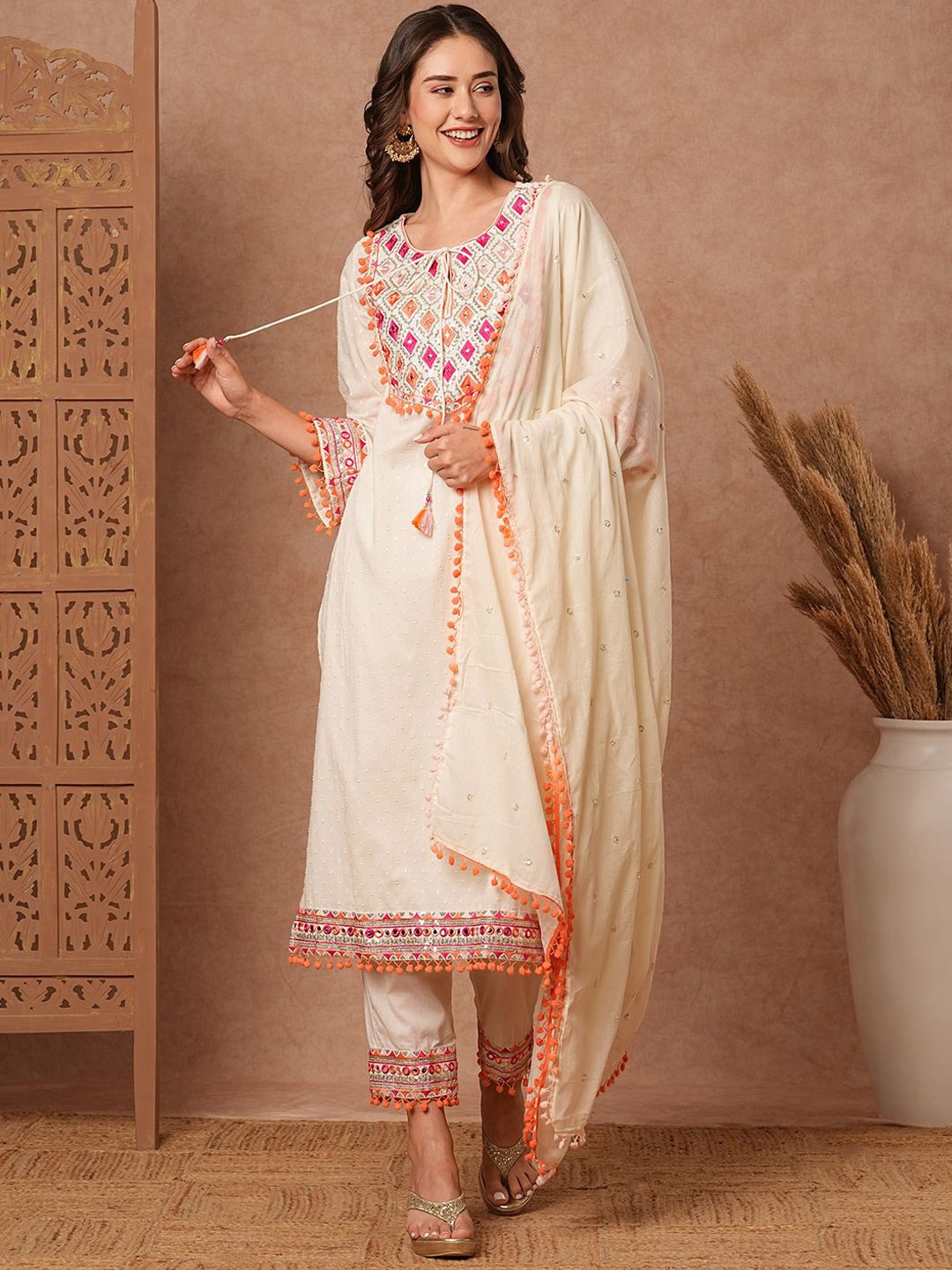 

FASHOR Women Ethnic Motifs Yoke Design Regular Mirror Work Pure Cotton Kurta with Trousers & With Dupatta, Off white