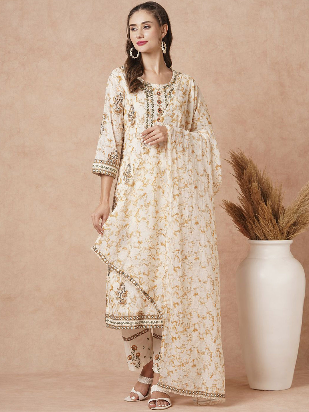 

FASHOR Women Ethnic Motifs Printed Regular Mirror Work Pure Cotton Kurta with Trousers & With Dupatta, Off white