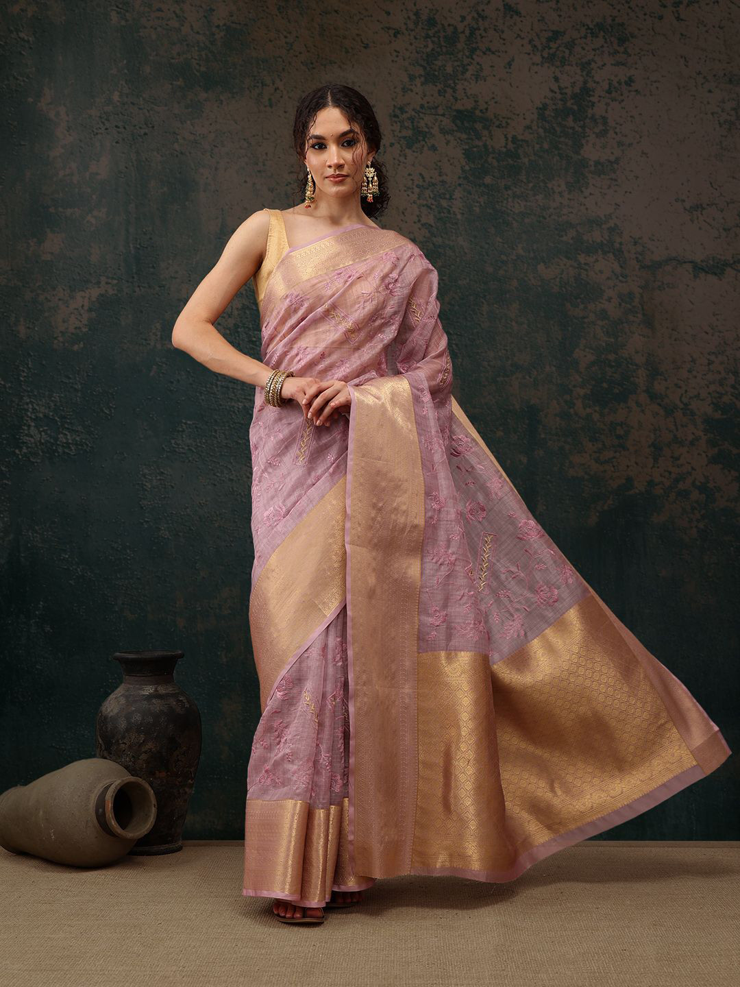 

Silk Land Floral Embroidered Woven Design Zari Silk Cotton Kota Saree, Pink