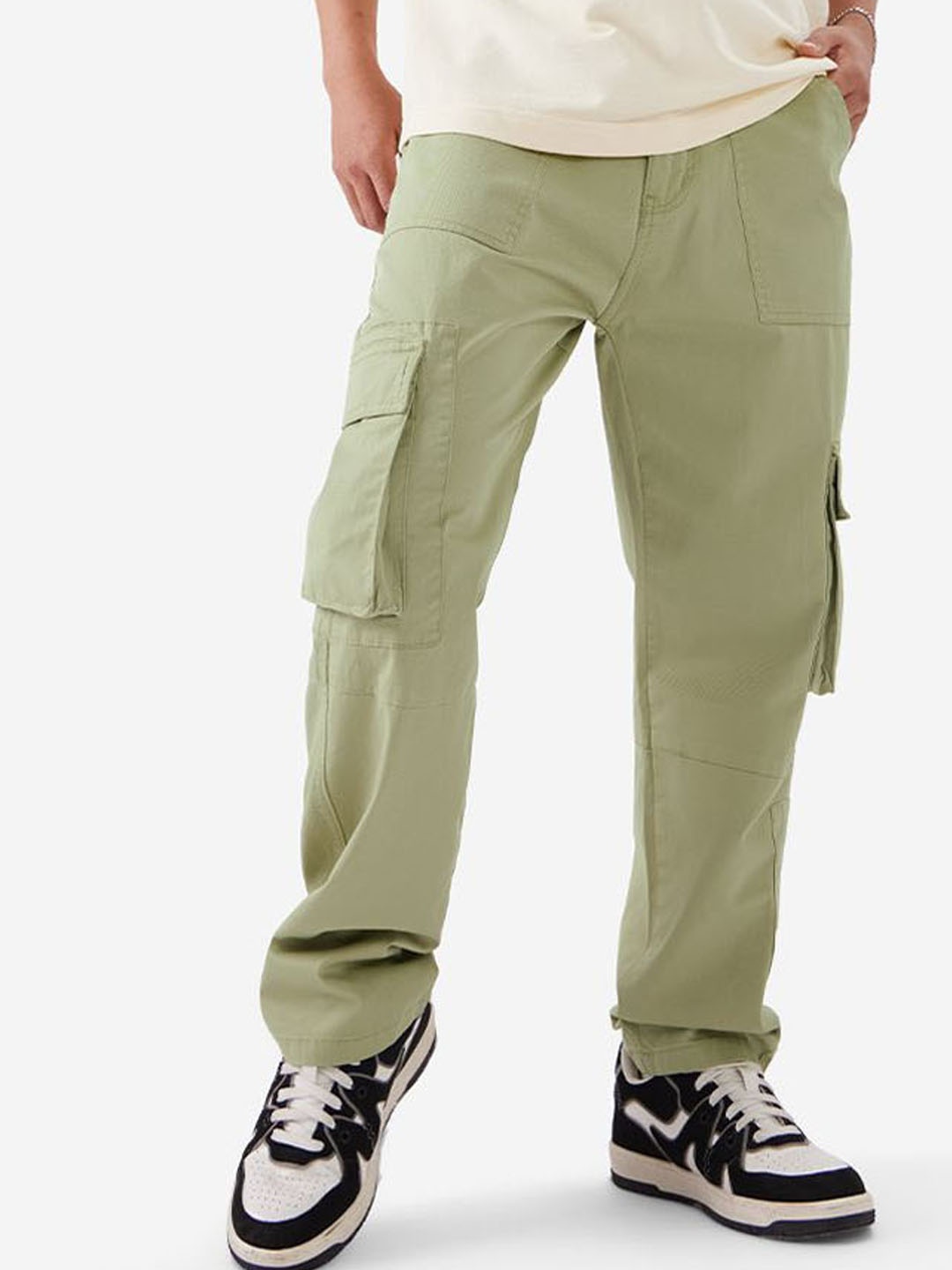 

The Souled Store Men Straight Fit Cargos Trousers, Green