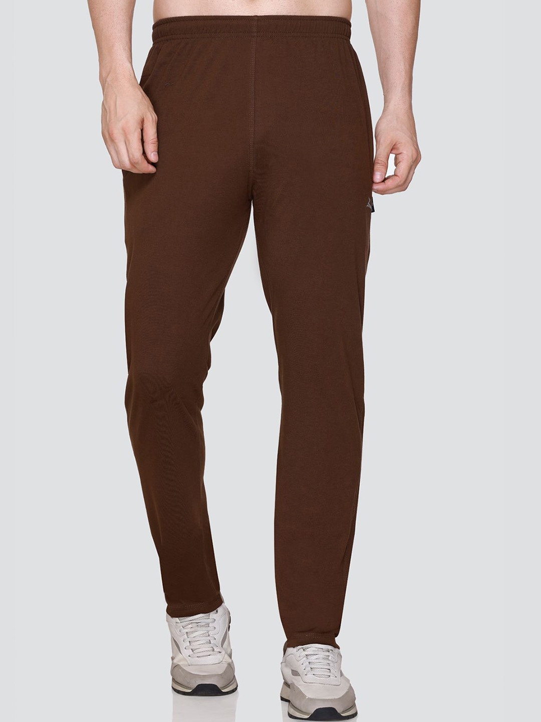 

ZEFFIT Men Mid Rise Track Pants, Coffee brown